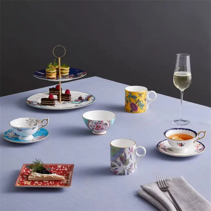 WONDERLUST BLUE PAGODA 3-PIECE TEA SET